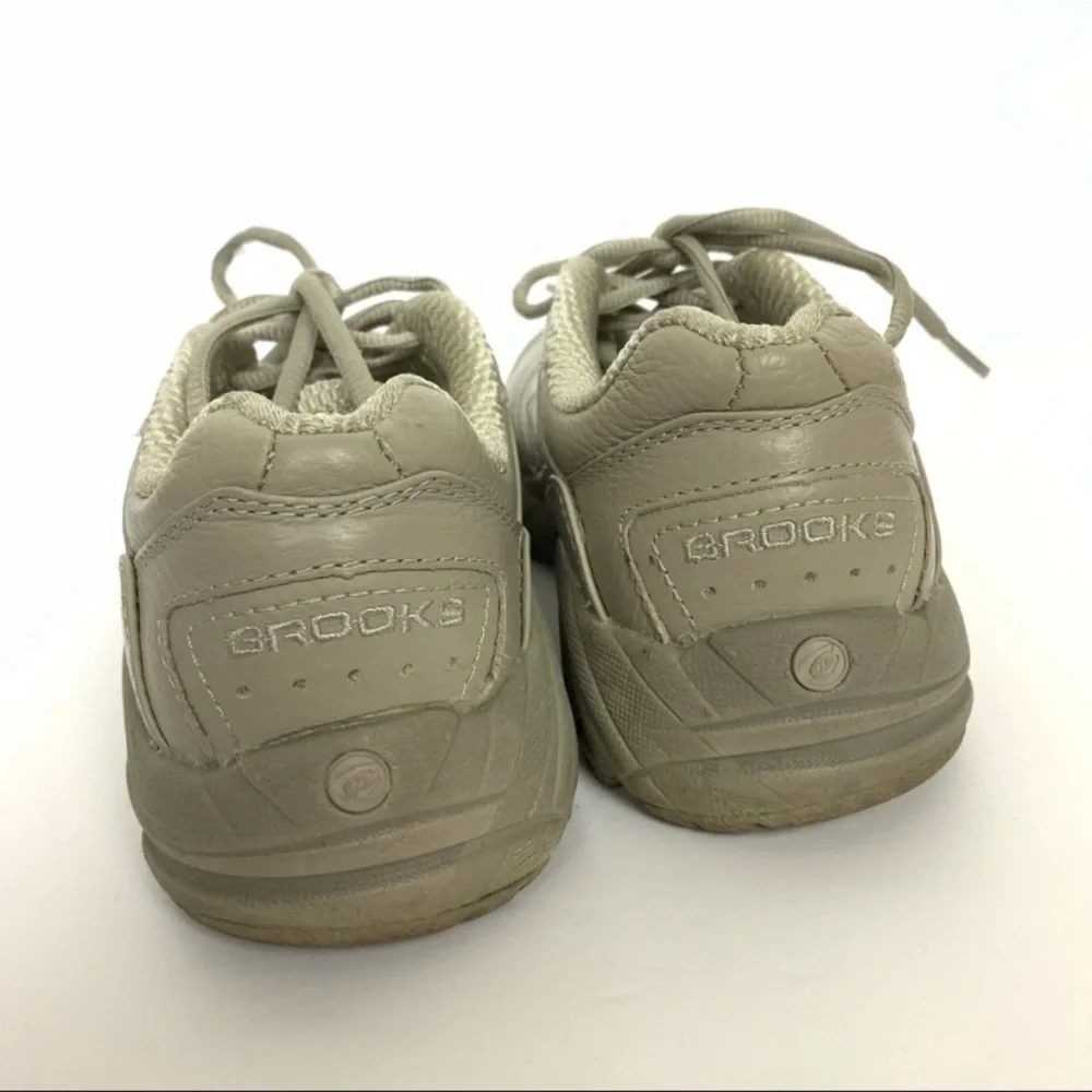 Brooks addiction walker shoes size 7.5 comfort